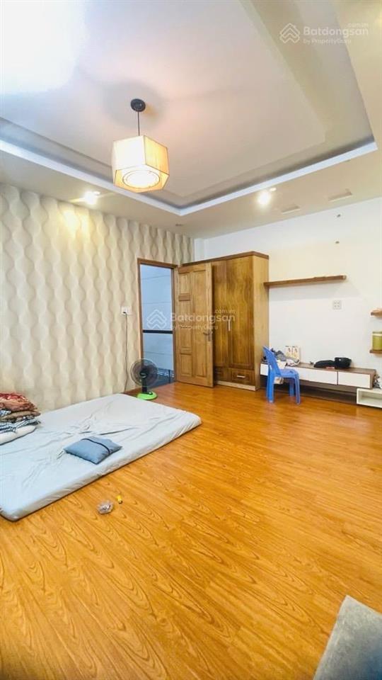 Nhỉnh 9 tỷ  nhà đẹp 4 tầng, hxh né, 77m2, khu phân lô  ngay công viên làng hoa