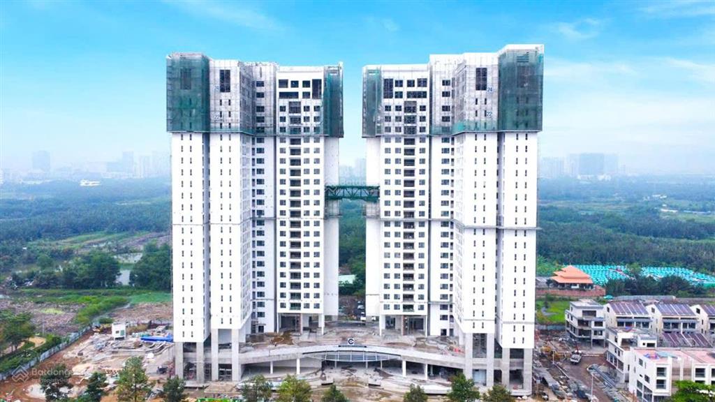 Bán nhanh căn góc essensia sky 81m2 view thoáng giá tốt
