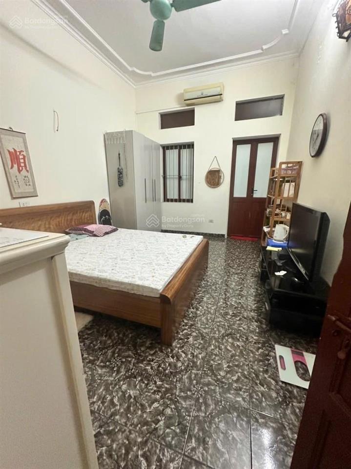 Bán nhà mặt ngõ, ngay gần mặt phố đại la 36m2*4 tầng, mt 3.7m, giá 9.2 tỷ