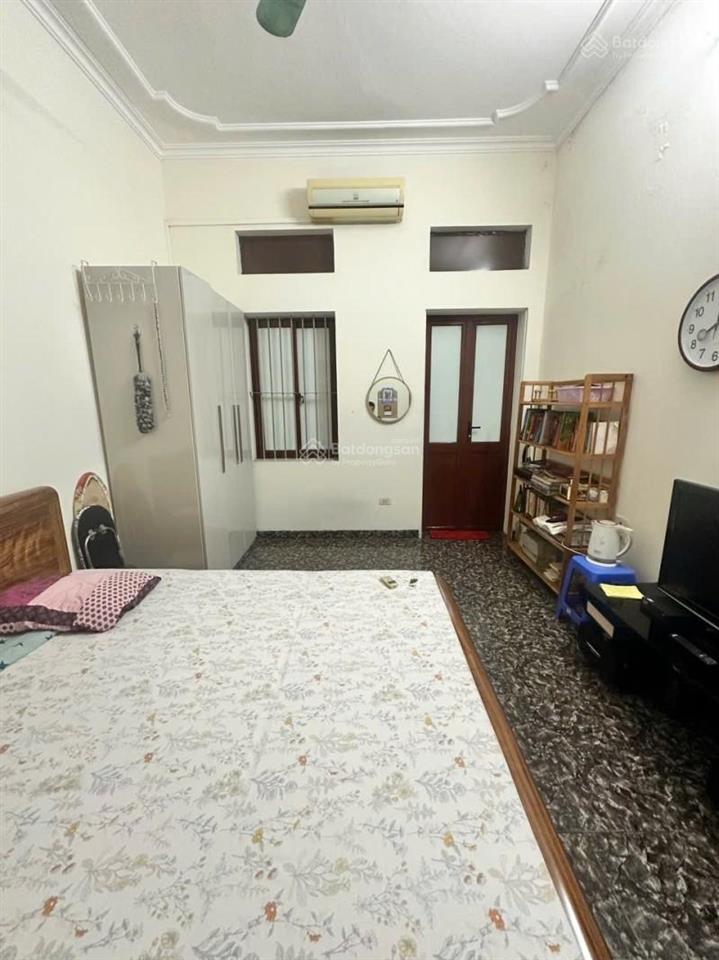 Bán nhà mặt ngõ, ngay gần mặt phố đại la 36m2*4 tầng, mt 3.7m, giá 9.2 tỷ