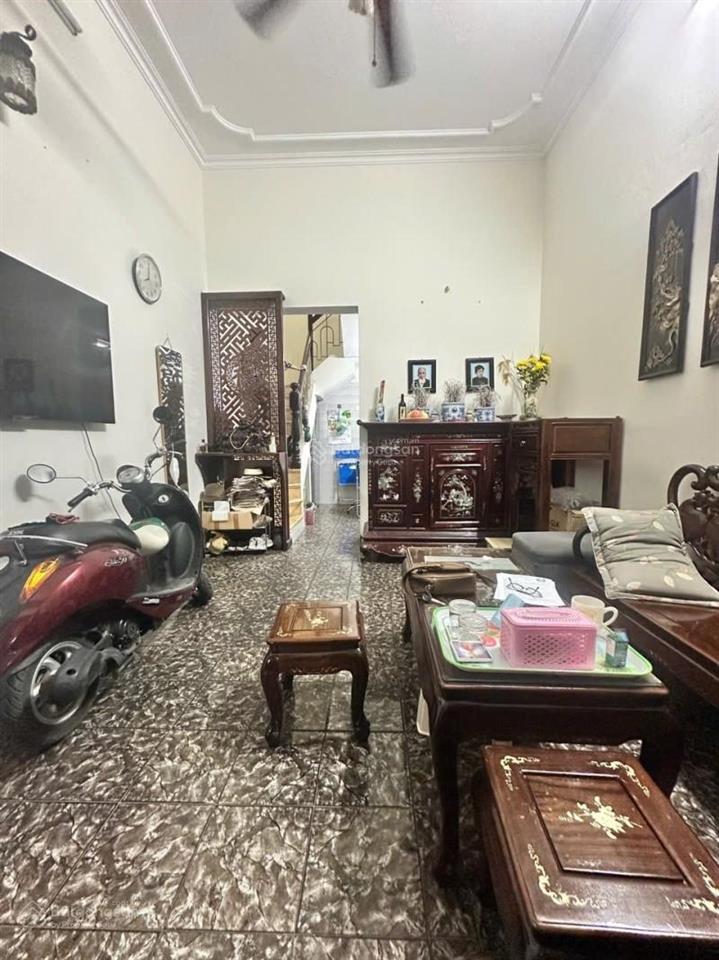 Bán nhà mặt ngõ, ngay gần mặt phố đại la 36m2*4 tầng, mt 3.7m, giá 9.2 tỷ