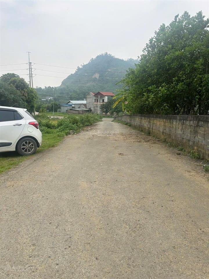 Chính chủ. bán 1007m2, 3 mặt tiền, đường trước đất 7m2. đã có sổ đỏ. qh đất ở. lên full thổ cư được