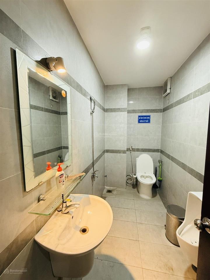 Bán nhà riêng phù hợp cho thuê vp, chdv nguyễn cửu đàm, dt 100m2 (5x20m) 5 tầng 8pn. chỉ 16.6 tỷ