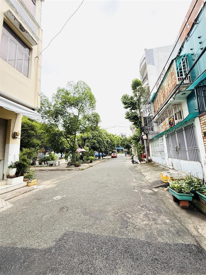 Bán nhà riêng phù hợp cho thuê vp, chdv nguyễn cửu đàm, dt 100m2 (5x20m) 5 tầng 8pn. chỉ 16.6 tỷ