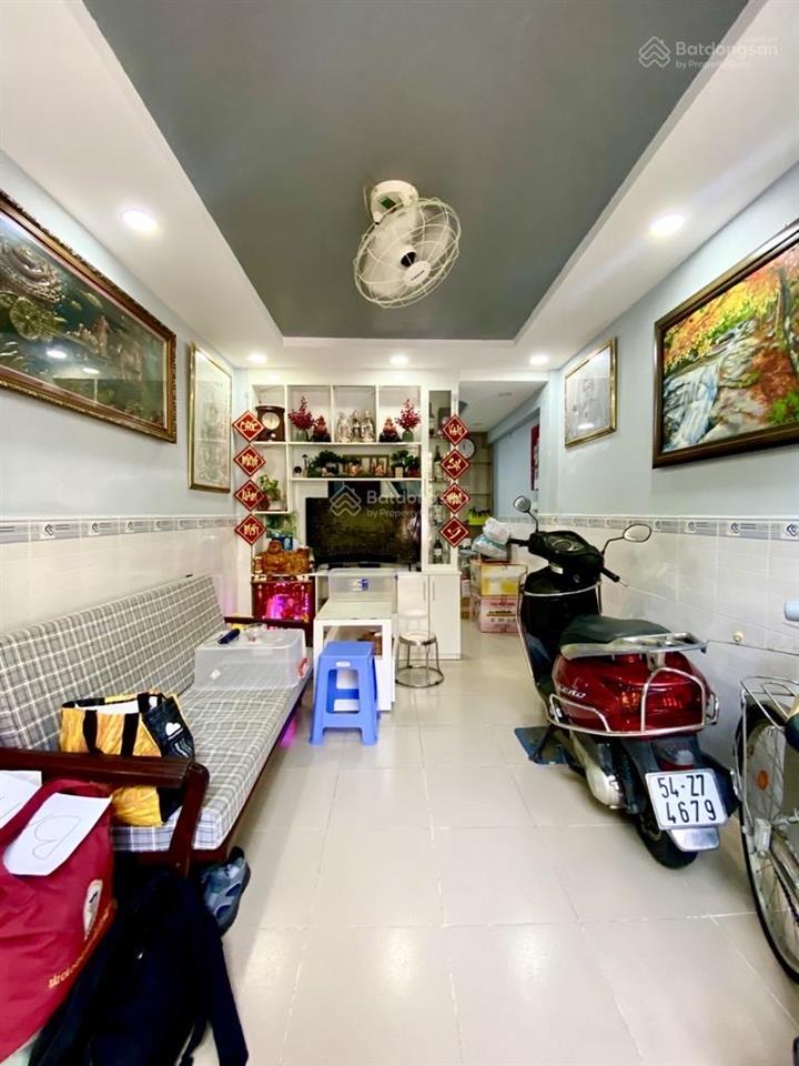 Nguyễn kiệm  hẻm 5m  gần công viên gia định  4 phòng ngủ