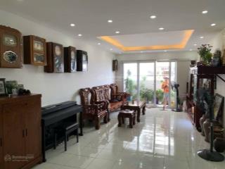 3.9 tỷ nhà 5 tầng ô tô đỗ trong giá bán nhanh trước tết