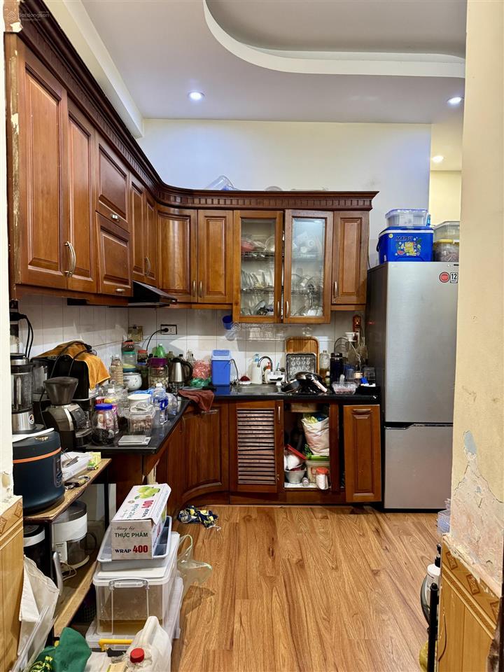 Bán căn hộ chung cư 50m vuông, cửa đông nam, bc tây bắc. sổ đó chính chủ, không qua trung gian.