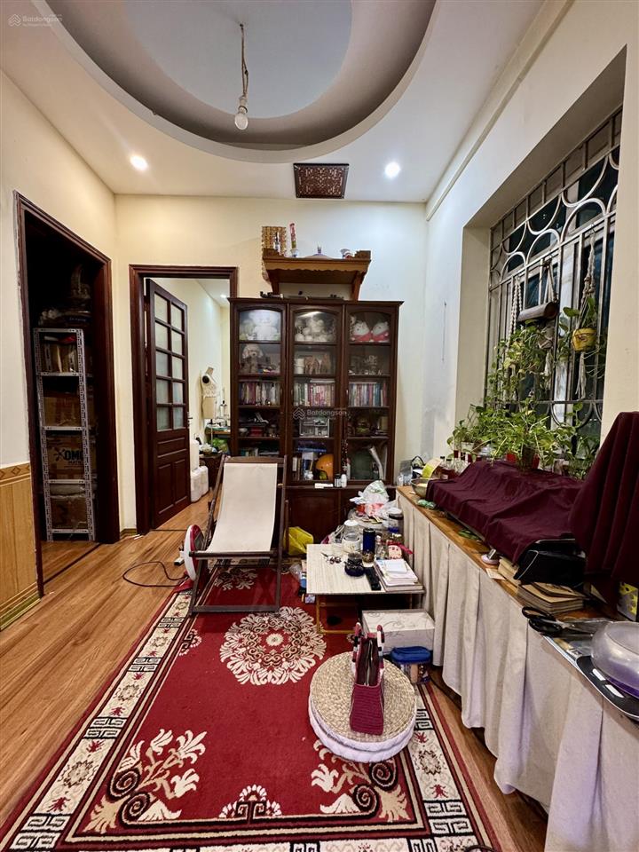 Bán căn hộ chung cư 50m vuông, cửa đông nam, bc tây bắc. sổ đó chính chủ, không qua trung gian.