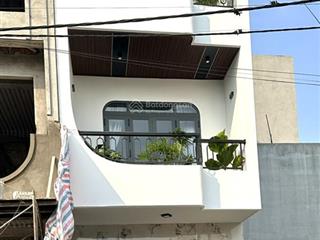 Chính chủ bán nhà xây mới,nội thất thiết kế cao cấp.