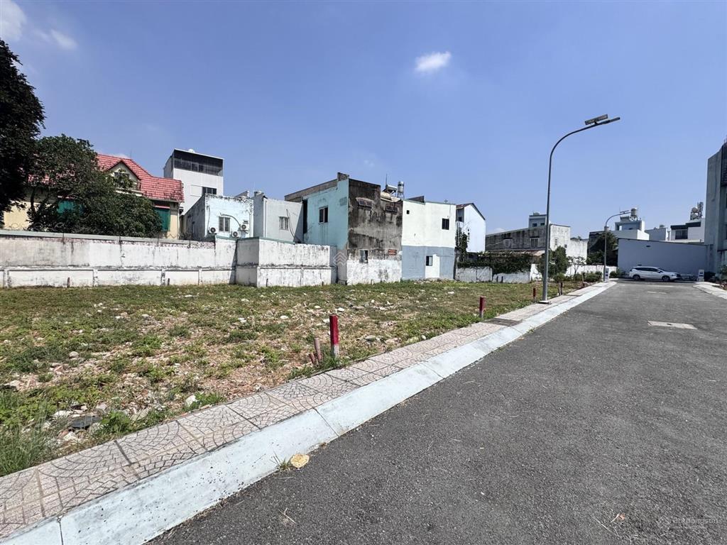 Đất compound khép kín 56m2  ngang 5m  gpxd 5 tầng  gần global city  chỉ 6,43 tỷ