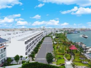 Chính chủ bán nhanh căn nhà phố the pearl riverside  bến lức