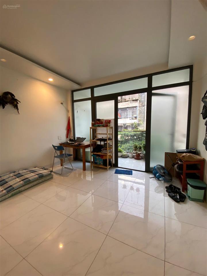 Nhà đẹp hẻm lớn  ngay khu cư xá chu văn an, gần ngay trường lê văn tám 4.3x17m 4 tầng