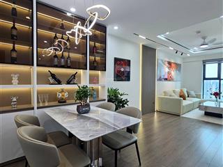 Bán căn hộ 102 thái thịnh hà thành plaza  82m2 2pn, căn góc, nhà mới, tặng full nội thất ở ngay