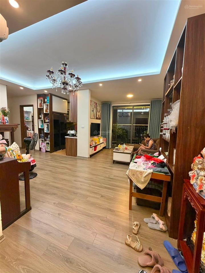 Căn hộ 102 thái thịnh hà thành plaza  69m2 2pn, căn góc thoáng, nhà mới, full nt, slot để xe ô tô