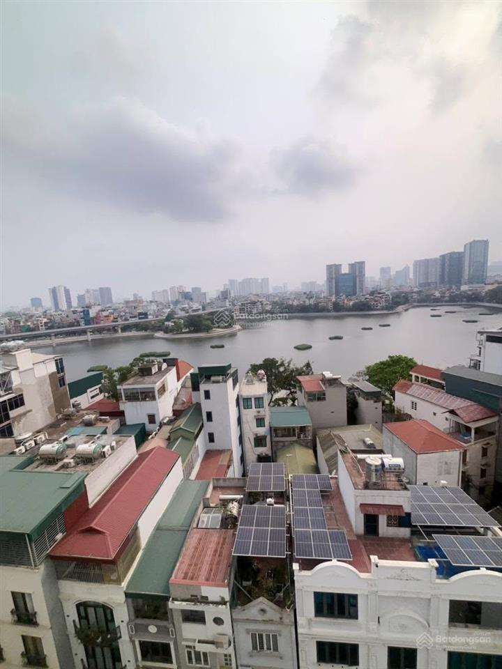 Hoa hậu! chung cư hoàng cầu 3 mặt thoáng view hồ, 69m2, 3 ngủ, tiện ích đầy đủ, sổ chính chủ.