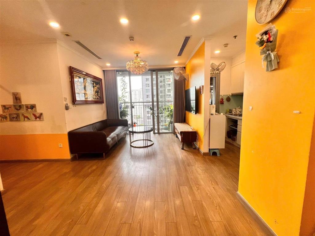 Chính chủ bán căn chung cư 198 nguyễn tuân 90m2, 3pnkk, căn góc, view đẹp, slot ô tô, full nội thất