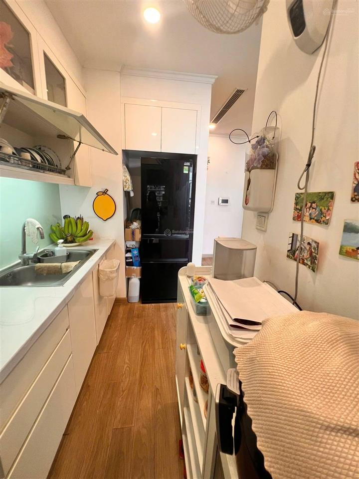 Chính chủ bán căn chung cư 198 nguyễn tuân 90m2, 3pnkk, căn góc, view đẹp, slot ô tô, full nội thất