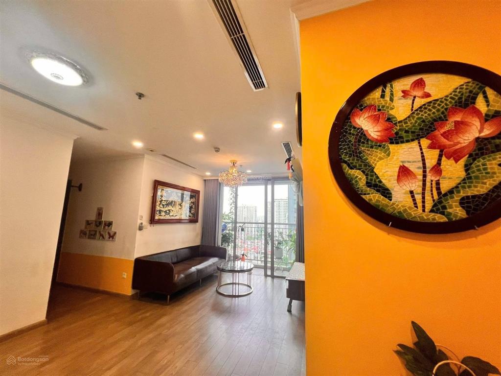 Chính chủ bán căn chung cư 198 nguyễn tuân 90m2, 3pnkk, căn góc, view đẹp, slot ô tô, full nội thất