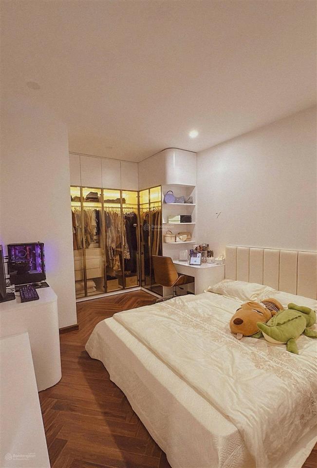 Căn góc chung cư tòa b3 nam trung yên 73m2, 3pnkk, view đẹp, căn mới, full nội thất đẹp, sổ cc.