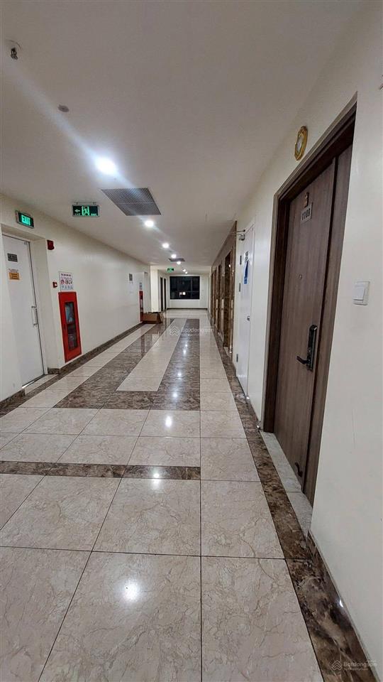 Căn góc chung cư tòa b3 nam trung yên 73m2, 3pnkk, view đẹp, căn mới, full nội thất đẹp, sổ cc.
