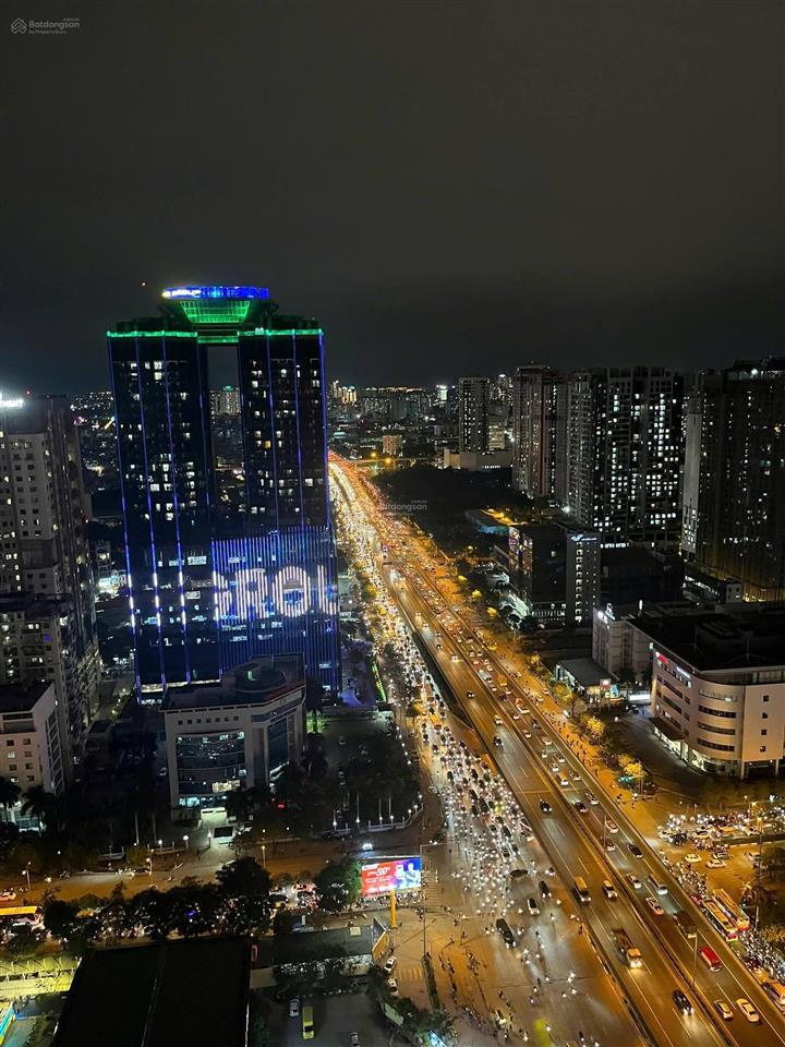 Căn góc tòa flc 36 phạm hùng, 70m2, 2pn, tặng nội thất xịn, view đẹp, slot ô tô, giá rẻ