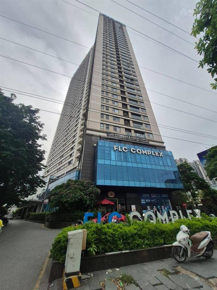 Căn góc tòa flc 36 phạm hùng, 70m2, 2pn, tặng nội thất xịn, view đẹp, slot ô tô, giá rẻ