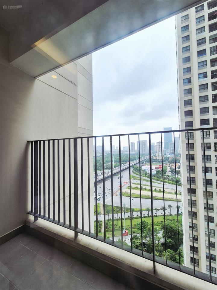 Phải nhanh! chung cư vinhomes d'capitale 119 trần duy hưng 45m2 2pnkk, tặng full nt, ở cho thuê tốt