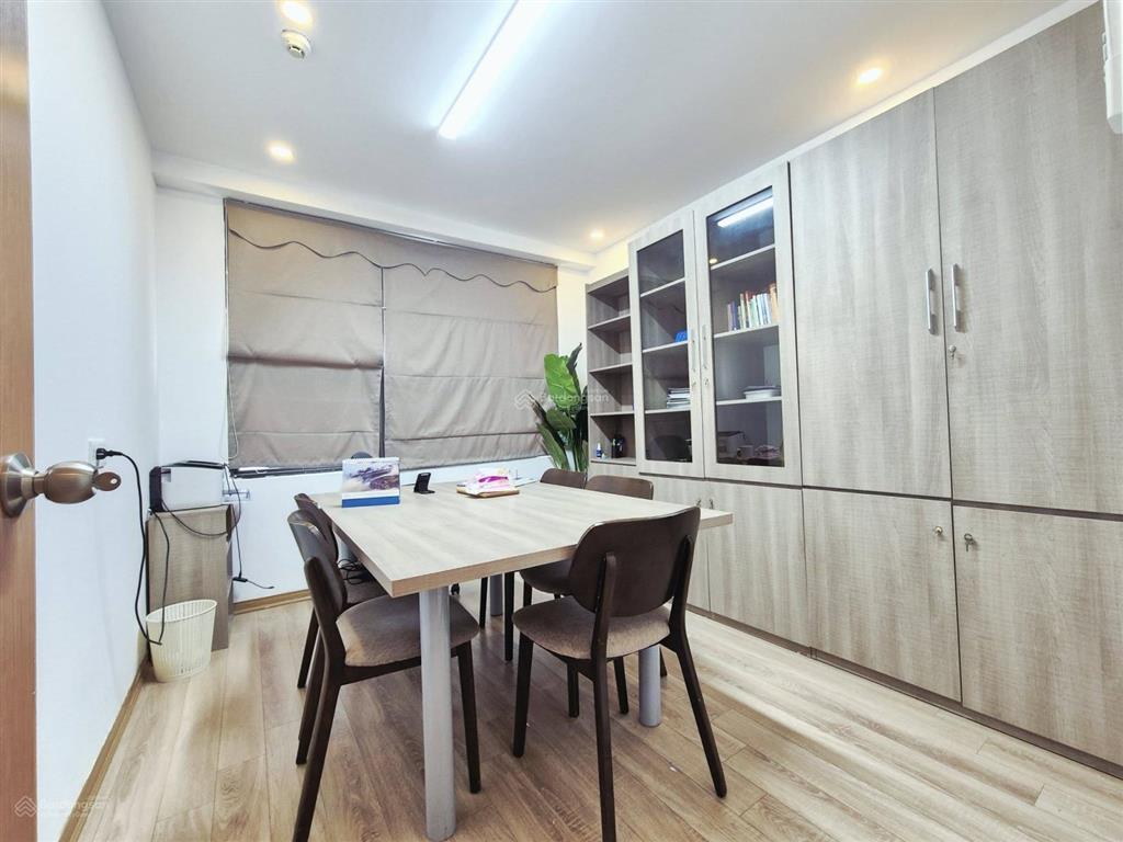 Phải nhanh! chung cư vinhomes d'capitale 119 trần duy hưng 45m2 2pnkk, tặng full nt, ở cho thuê tốt