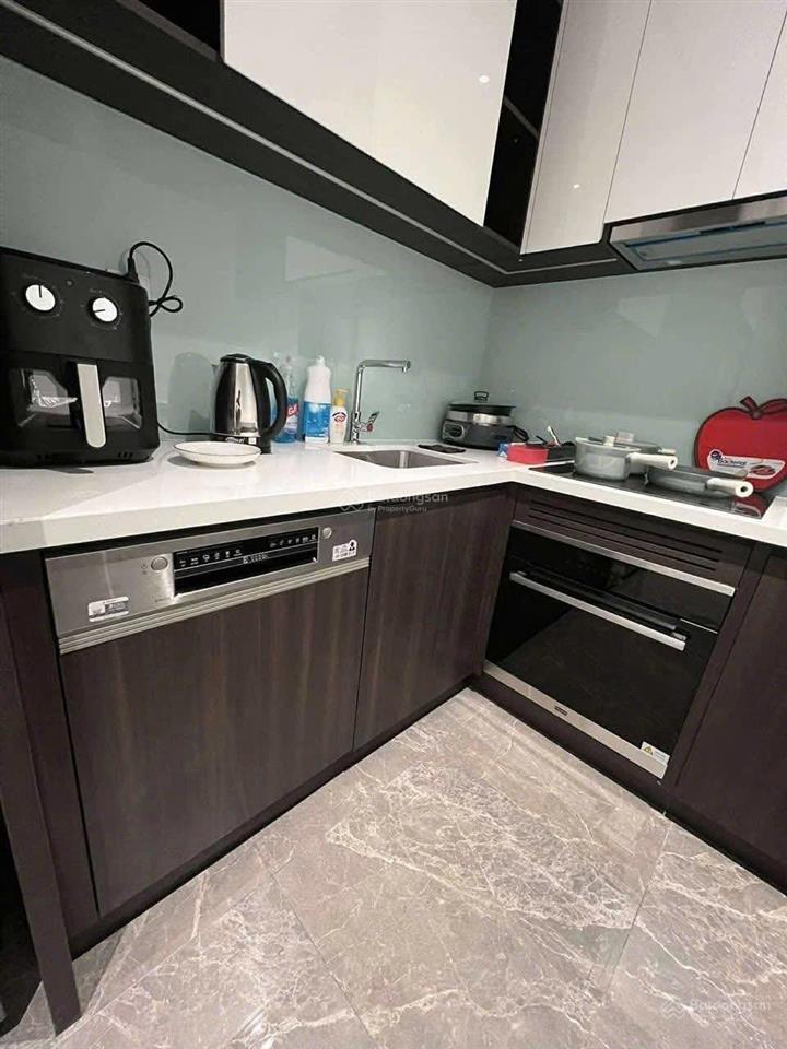 Căn góc cực đẹp! chung cư the ninety  đường láng 70m2, 2pn, full nt xịn, có slot ô tô, ở ngay.