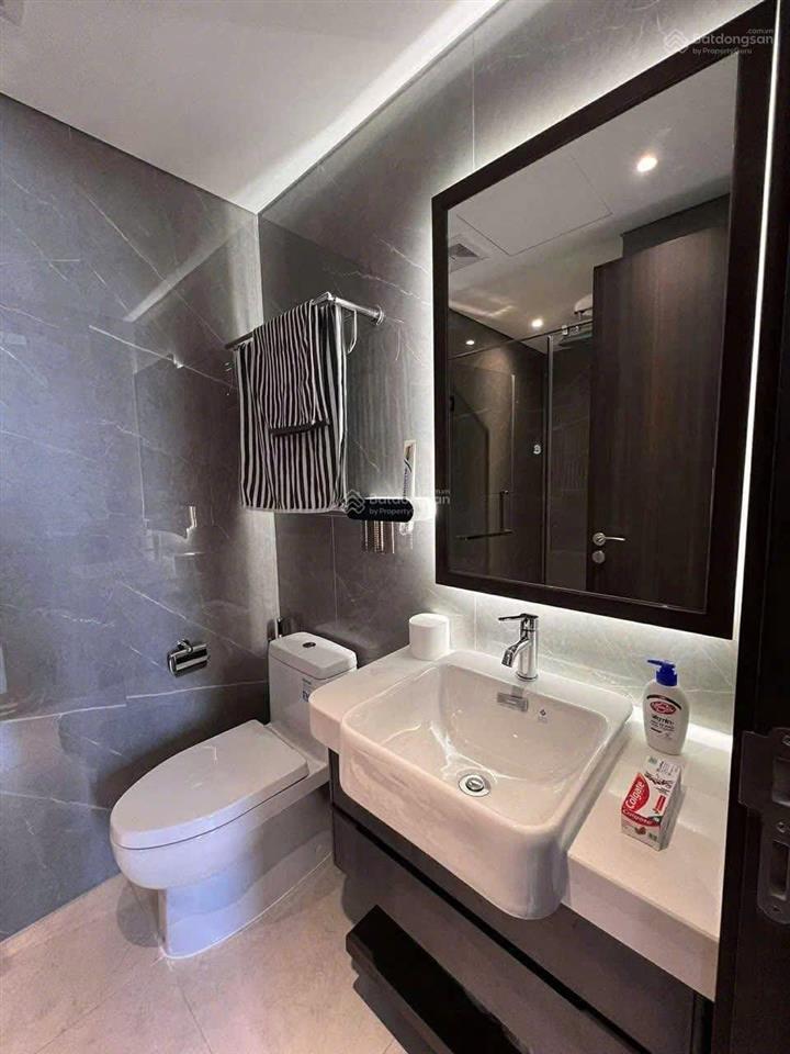 Căn góc cực đẹp! chung cư the ninety  đường láng 70m2, 2pn, full nt xịn, có slot ô tô, ở ngay.