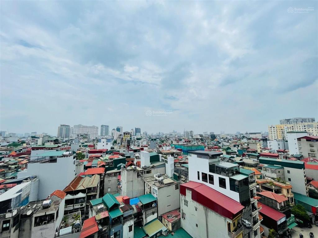 Căn góc đẹp! chung cư hoàng cầu, 53m2, 2pn, view thoáng, ở ngay, sổ đỏ lâu dài, tiện ích đầy đủ.
