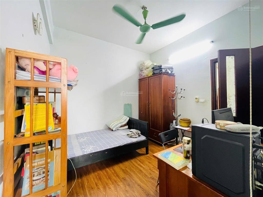 Căn góc đẹp! chung cư hoàng cầu, 53m2, 2pn, view thoáng, ở ngay, sổ đỏ lâu dài, tiện ích đầy đủ.
