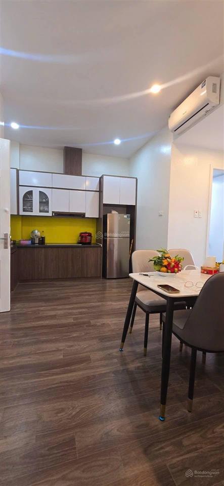 Bán nhanh chung cư n06 trần quý kiên 60m2, 2pn, phòng khách  ngủ rộng tầng đẹp, view thoáng, ô tô