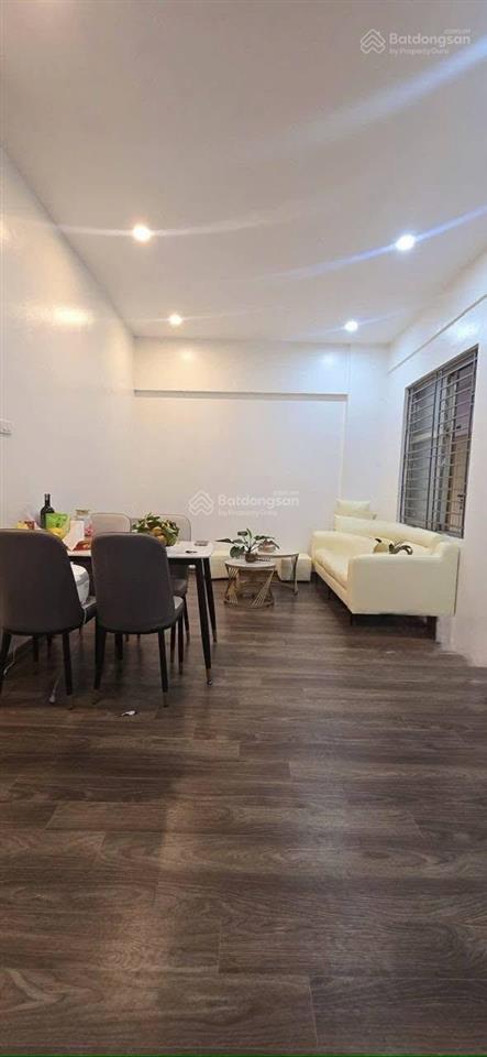 Bán nhanh chung cư n06 trần quý kiên 60m2, 2pn, phòng khách  ngủ rộng tầng đẹp, view thoáng, ô tô