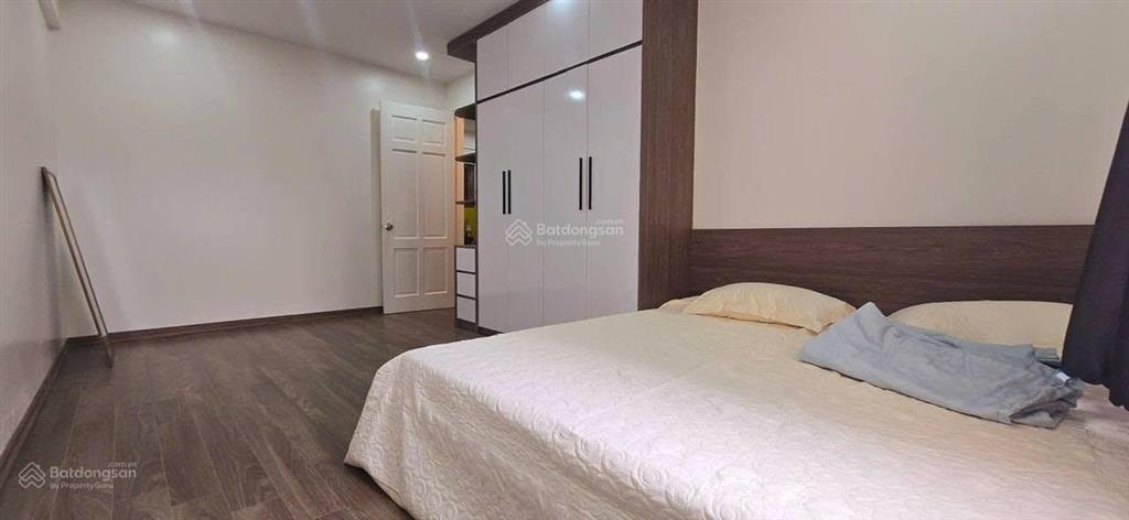 Bán nhanh chung cư n06 trần quý kiên 60m2, 2pn, phòng khách  ngủ rộng tầng đẹp, view thoáng, ô tô