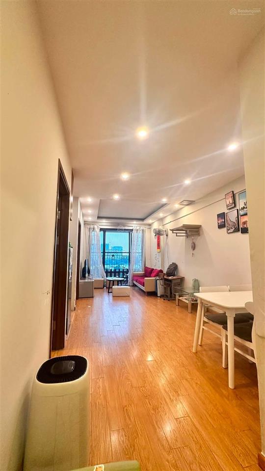 Cần bán gấp căn chung cư vinhomes d'capitale trần duy hưng, 48m2, 2 ngủ, view đẹp, sổ cc, ở ngay