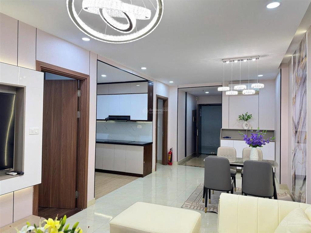 Căn góc! n02 phường láng, 73m2, 3pn 2wc, view thoáng, sổ lâu dài, tặng nội thất ở ngay
