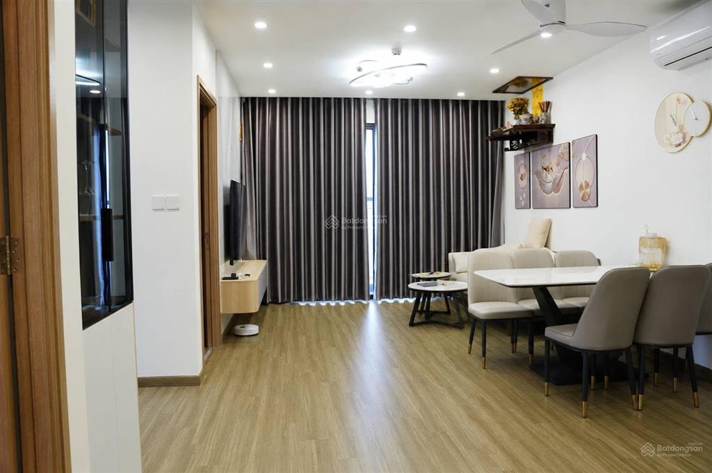Căn góc chung cư n2e lê văn lương, 64m2, 2pn, view thoáng đẹp, ở ngay, sổ chính chủ, ô tô