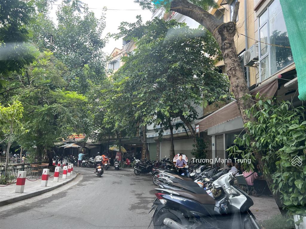 Cho thuê cửa hàng mặt hồ văn chương, mt 5m, đường rộng 7m, vỉa hè trước cửa 5m, 45m2, 6,8 tr có tl