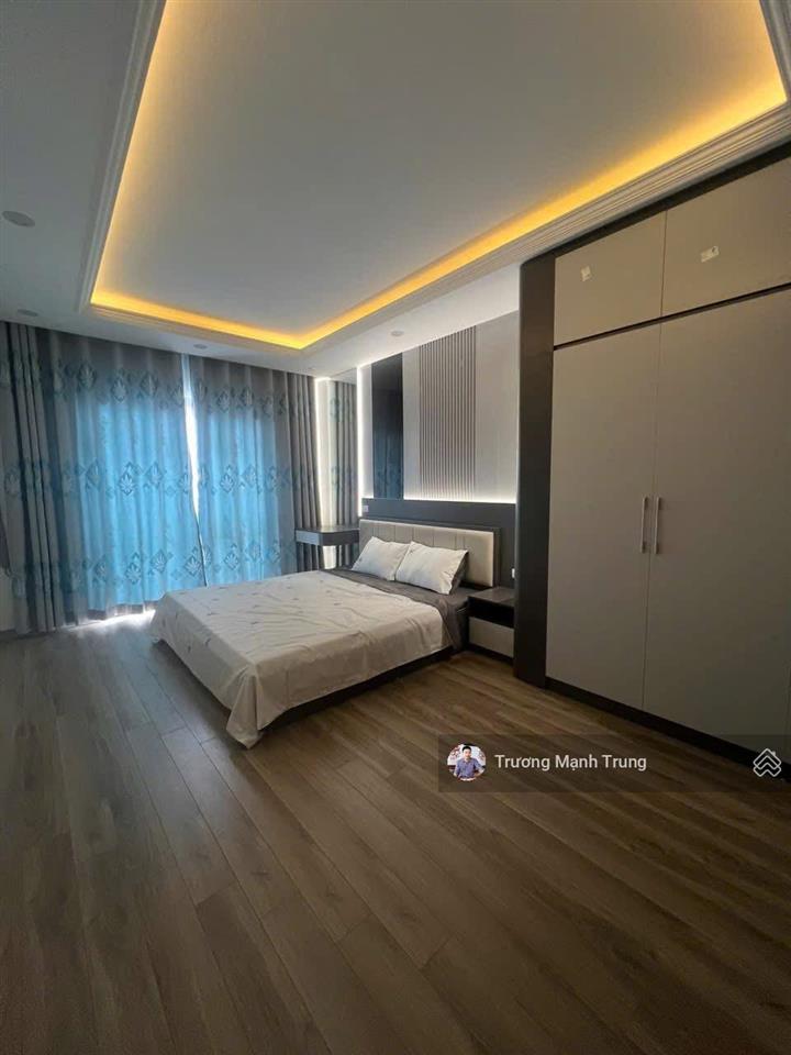 Cực nóng! tôn đức thắng mới tinh, thang máy, ô tô đỗ sát, 5 tầng nội thất, ở ngay