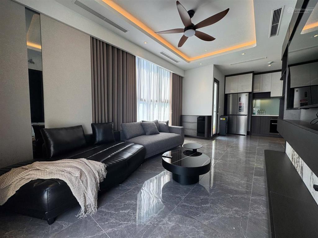 Căn góc chung cư 187 nguyễn lương bằng, 66m2, 2pn, nhà đẹp sẵn nt, ở ngay, sổ chính chủ, slot ô tô