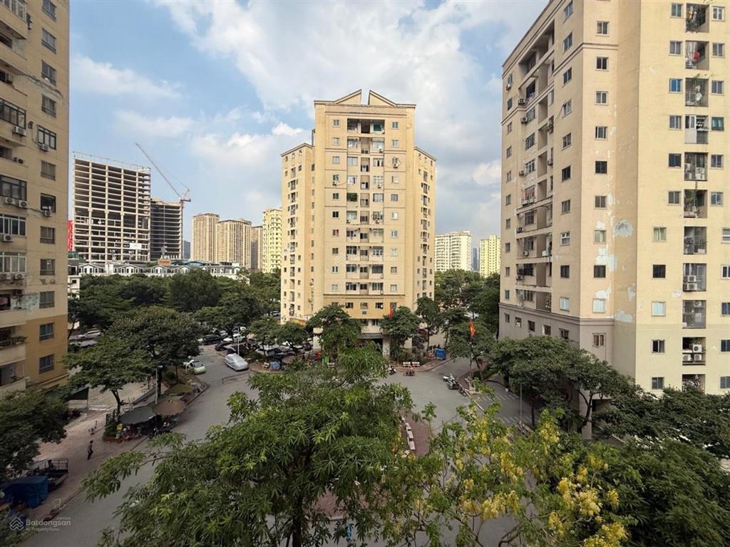 Siêu rẻ! bán căn chung cư nam trung yên  trung hòa 60m2, 2pnkk, tầng đẹp, view thoáng, căn góc