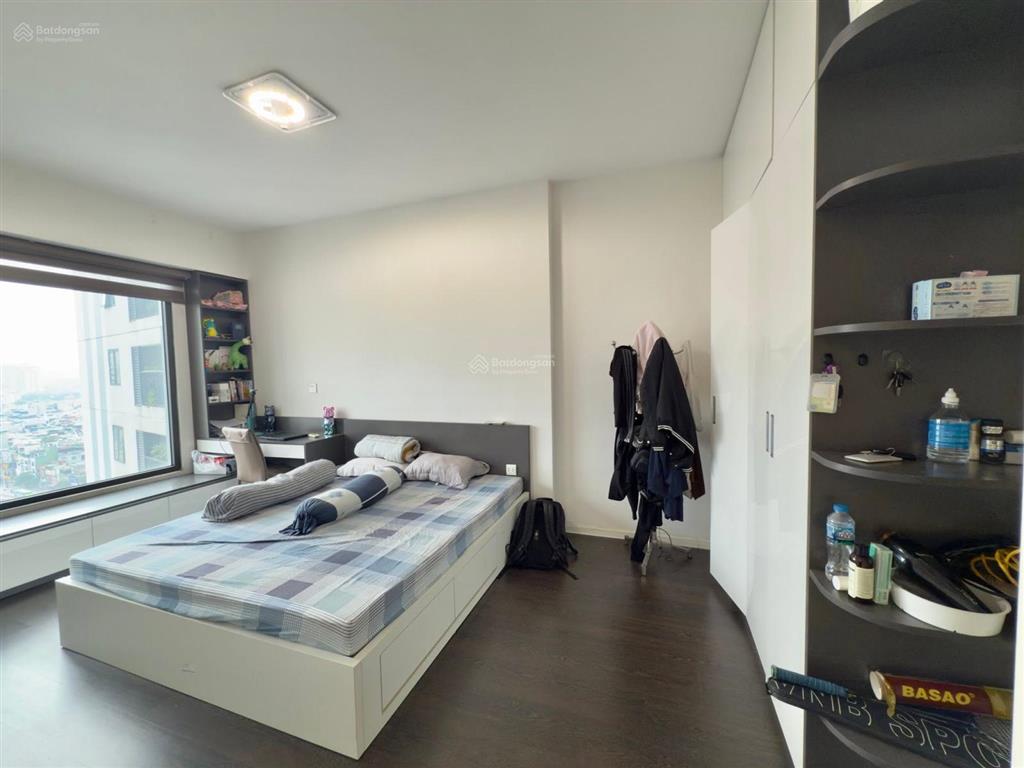 Phải nhanh! chung cư vinhomes dcapitale 119 trần duy hưng 2pnkk, view đẹp, ở cho thuê tốt 45m2.