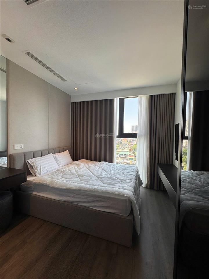 Gấp! chung cư hoàng đạo thúy  p. trung hòa 61m2, 3pn, 2wc, tầng đẹp view thoáng, sổ chính chủ.