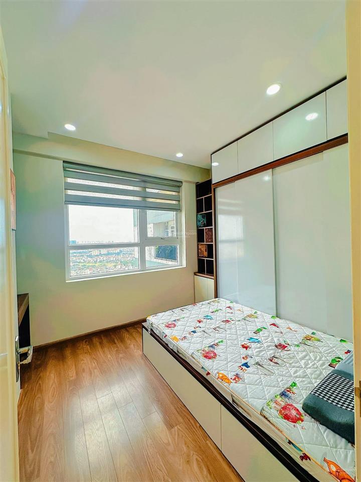 Căn góc chung cư riverside garden 349 vũ tông phan 62m2, 2pn, view đẹp, tặng full nt, sổ lâu dài