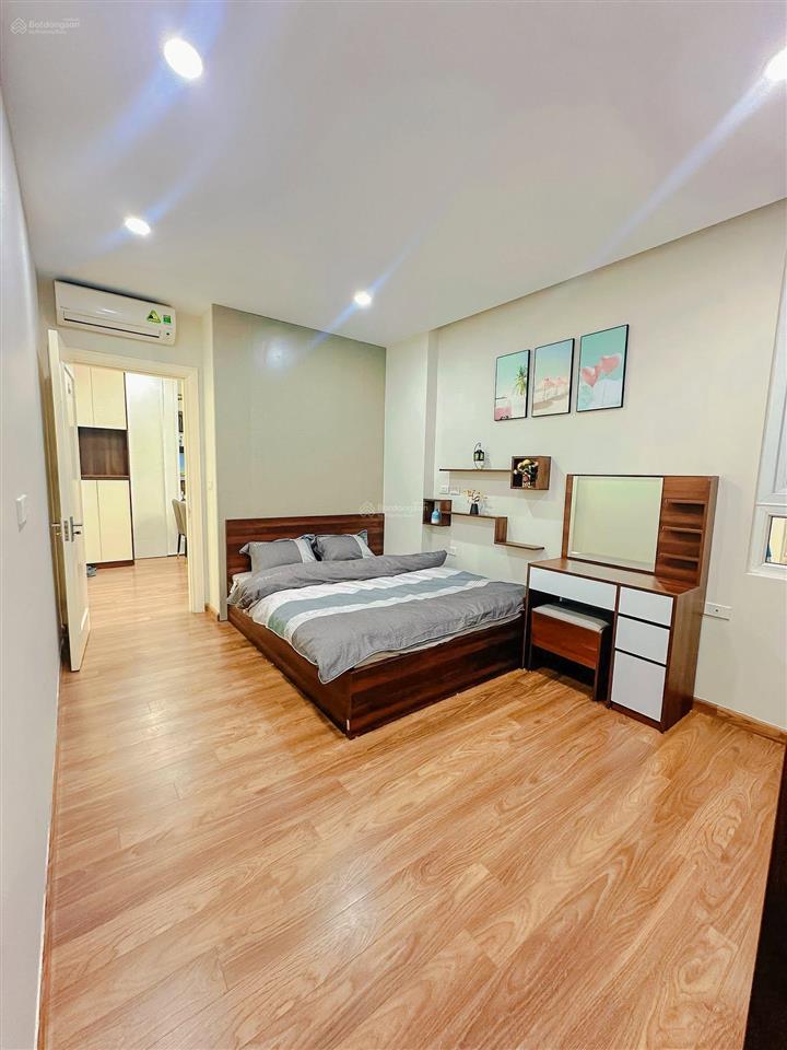 Căn góc chung cư riverside garden 349 vũ tông phan 62m2, 2pn, view đẹp, tặng full nt, sổ lâu dài
