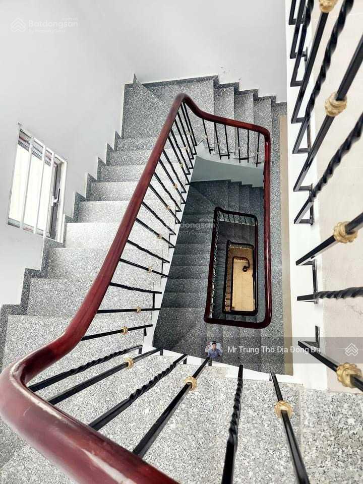 Hiếm có! la thành, ngõ to thoáng, ba gác qua cửa, gần ô tô tránh, đủ nội thất, 4 ngủ, 43.5m2*5t