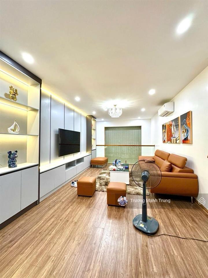 Đẹp! tây sơn  thái thịnh lô góc 2 thoáng, 20m ra ô tô full nội thất, ngõ to cực sạch sẽ