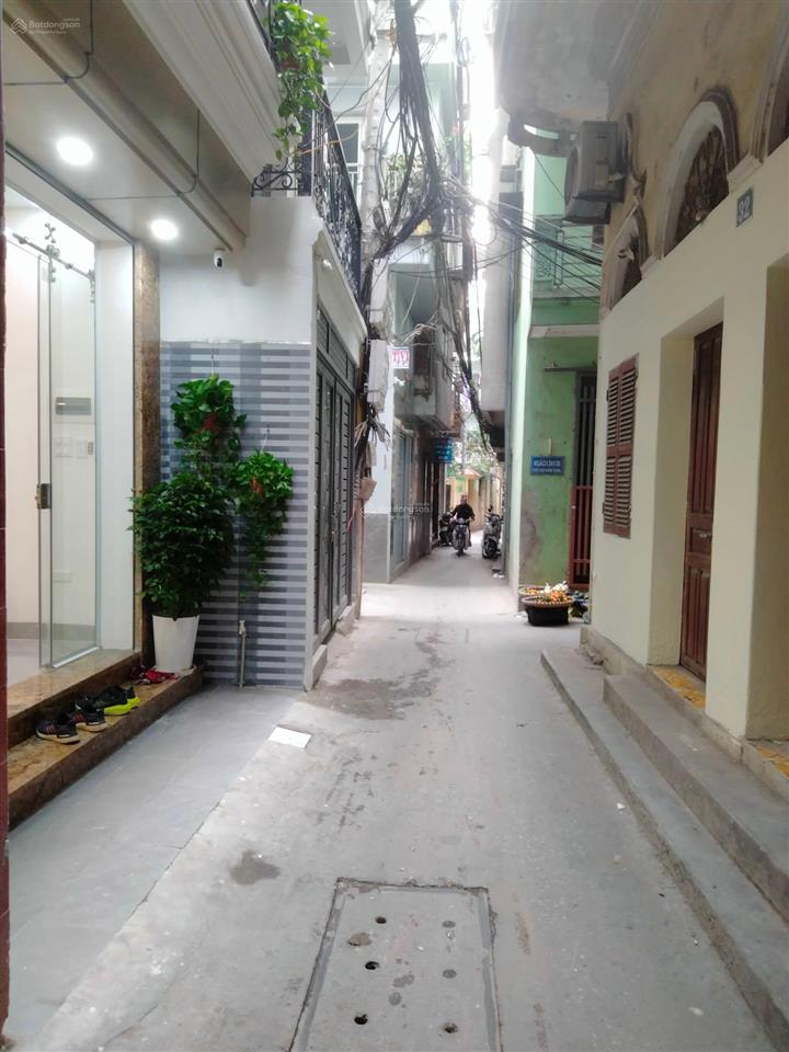 Bán nhanh! nhà phố thái thịnh 30m ra ô tô đỗ, trước nhà sh quay đầu, mt 4m, tm tặng nt, 38m2*5t