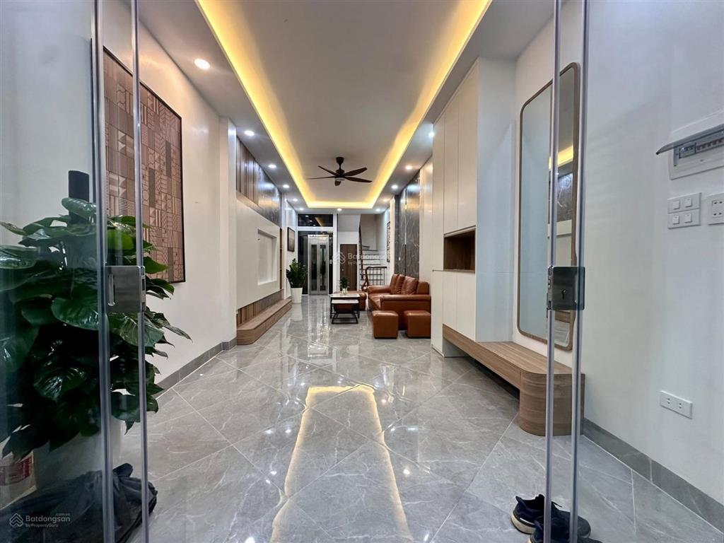 Bán nhanh! nhà phố thái thịnh 30m ra ô tô đỗ, trước nhà sh quay đầu, mt 4m, tm tặng nt, 38m2*5t